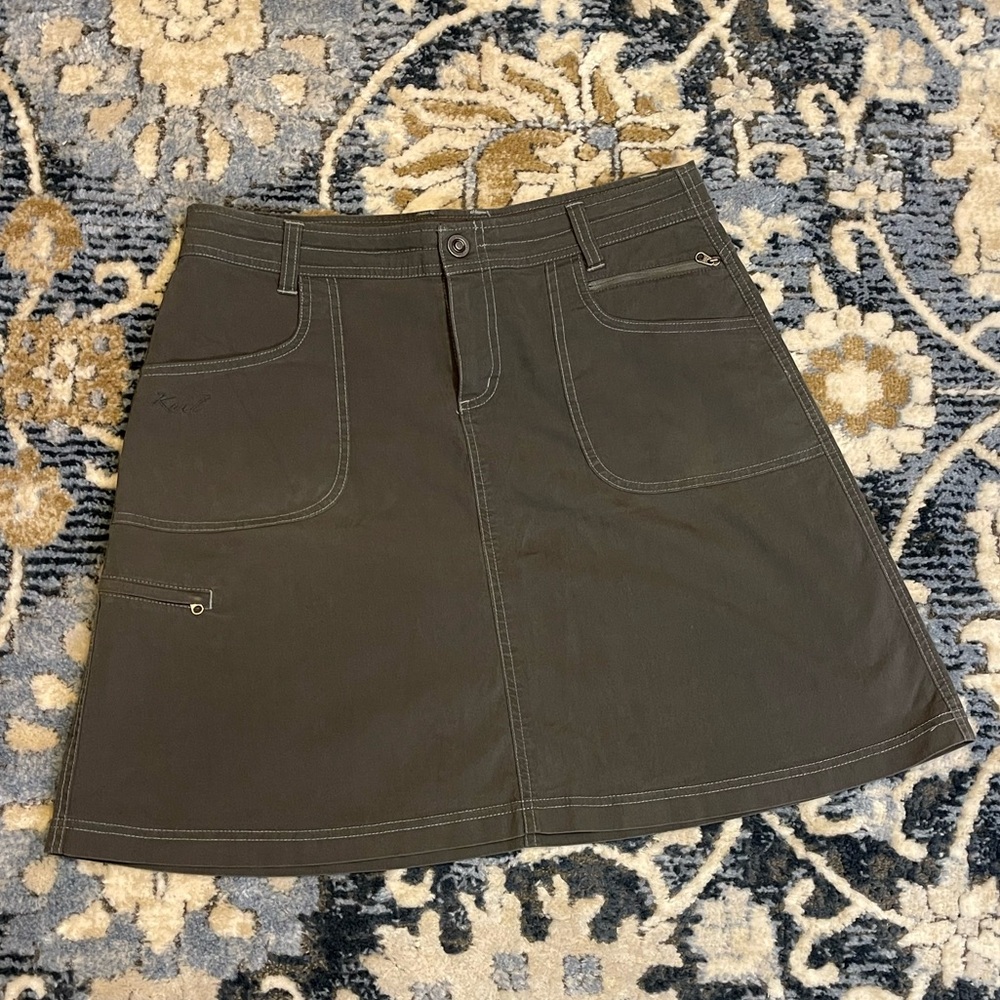 Gray athletic skirt